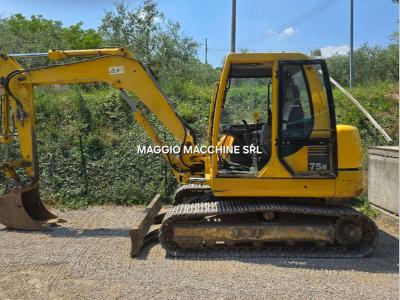 Komatsu PC75-R Photo 1