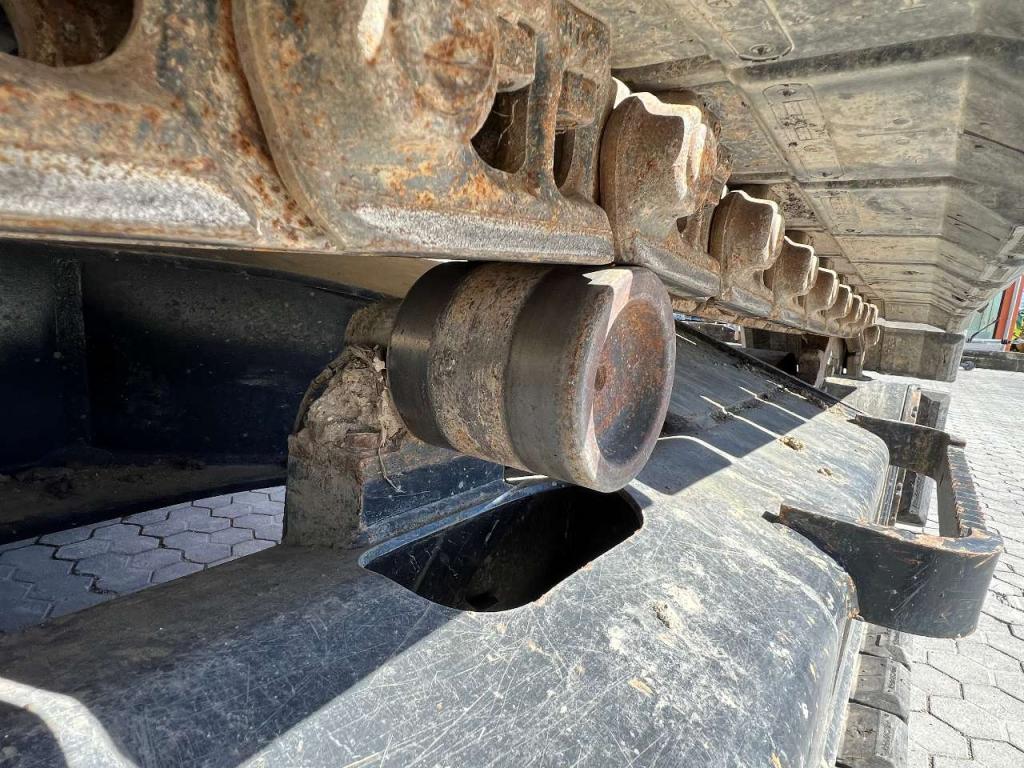 Komatsu PC138US-11 Photo 9