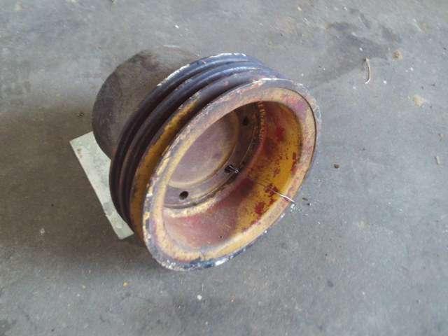 Poulie pour Fiat Allis FE18 - MOTORE FIAT 8065.04 - N. 4758241 Photo 1