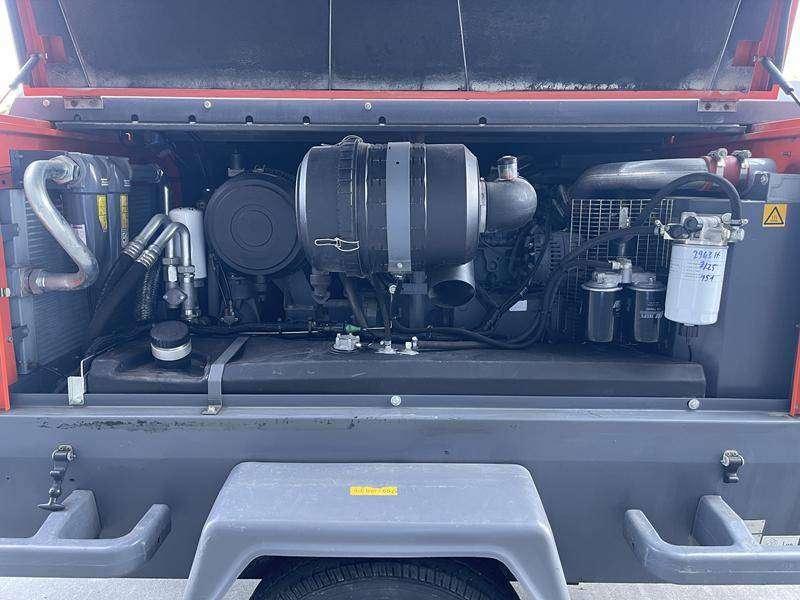 Atlas Copco XAHS 186 Photo 9