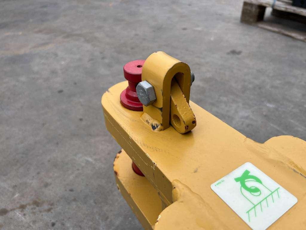 Caterpillar D6R / D6T Zugmaul / Trekhaak Photo 7