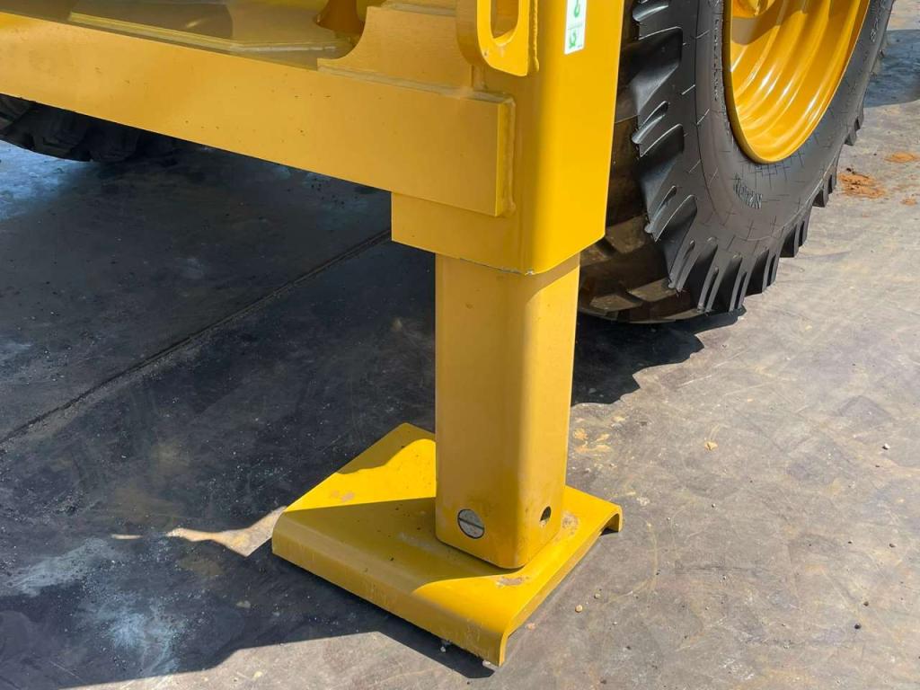Caterpillar 424 Photo 27