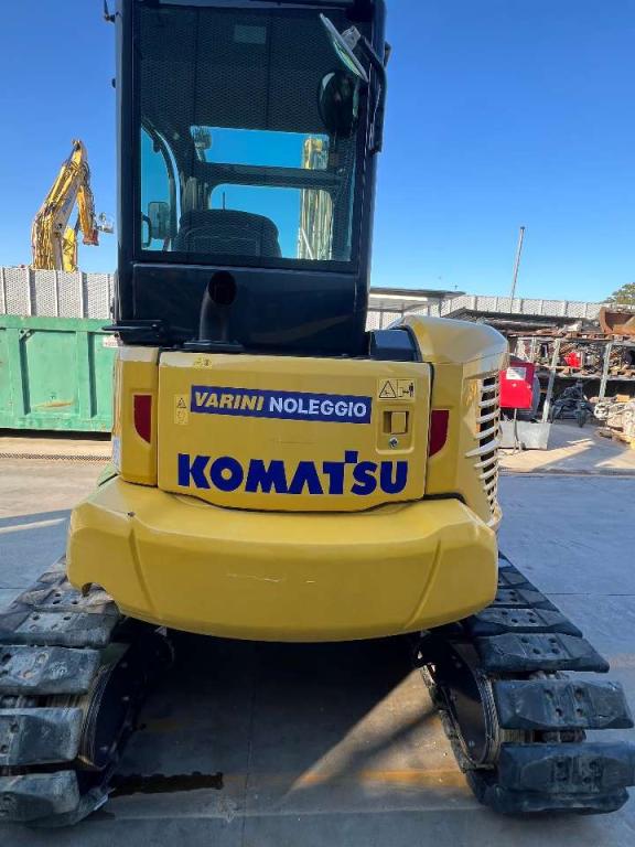 Komatsu PC58MR-5 Photo 6