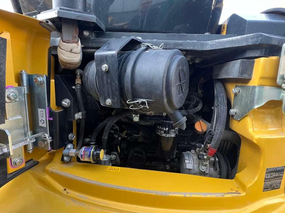 Komatsu PC58MR-5 Photo 7