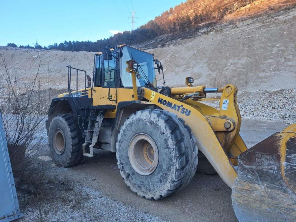Komatsu WA470-6 Photo 2