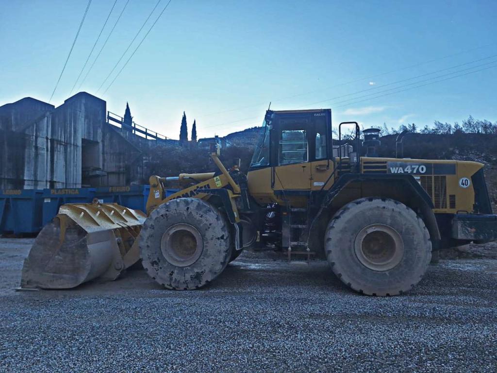 Komatsu WA470-6 Photo 3