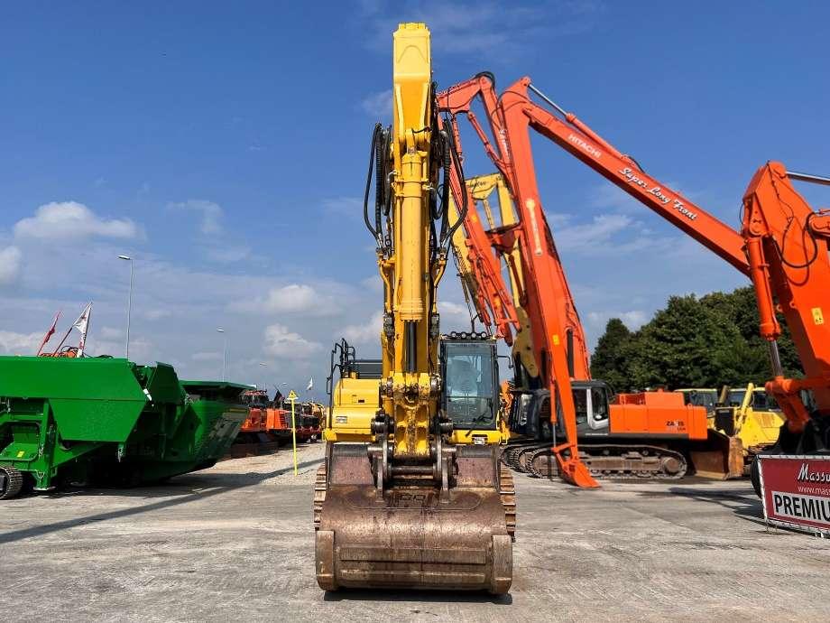 Komatsu PC490LC -11 Photo 14