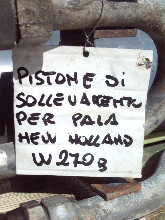 Piston de levage pour New Holland W270B Photo 5