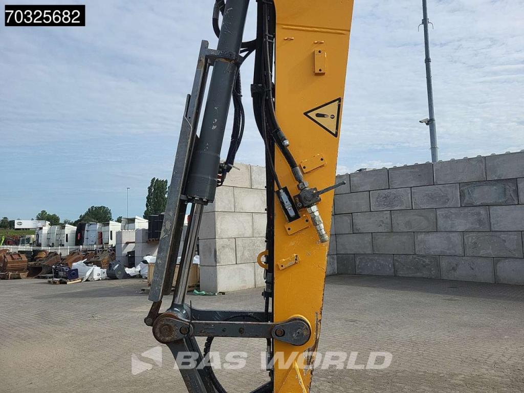 Liebherr R914 K STD Photo 10
