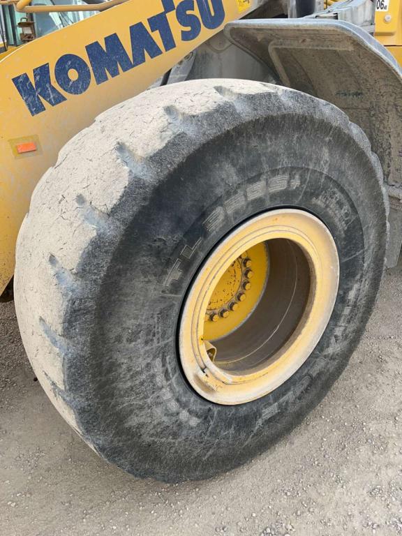 Komatsu WA380-8 Photo 9