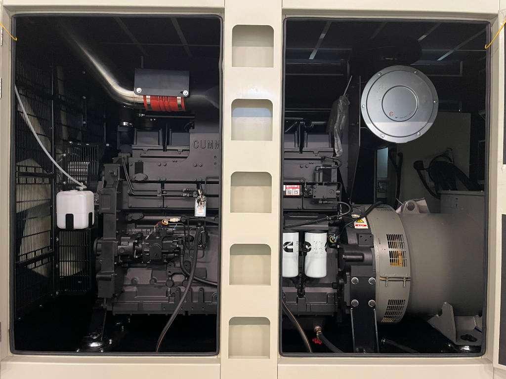 Cummins KTAA19-G6A - 700 kVA Generator - DPX-19848 Photo 8