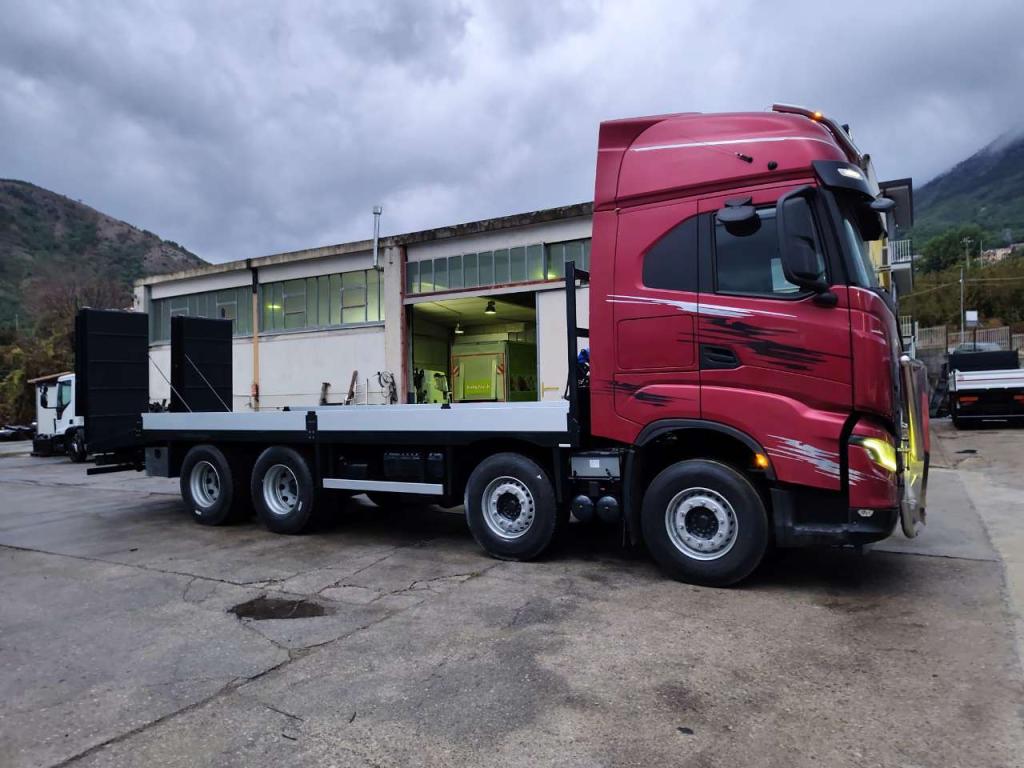 Iveco X-WAY 570 Photo 21