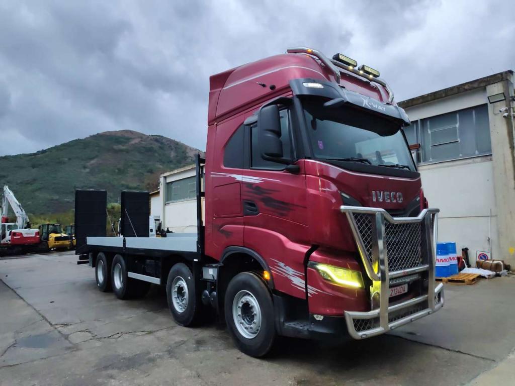 Iveco X-WAY 570 Photo 23