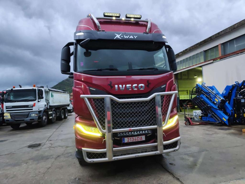 Iveco X-WAY 570 Photo 24