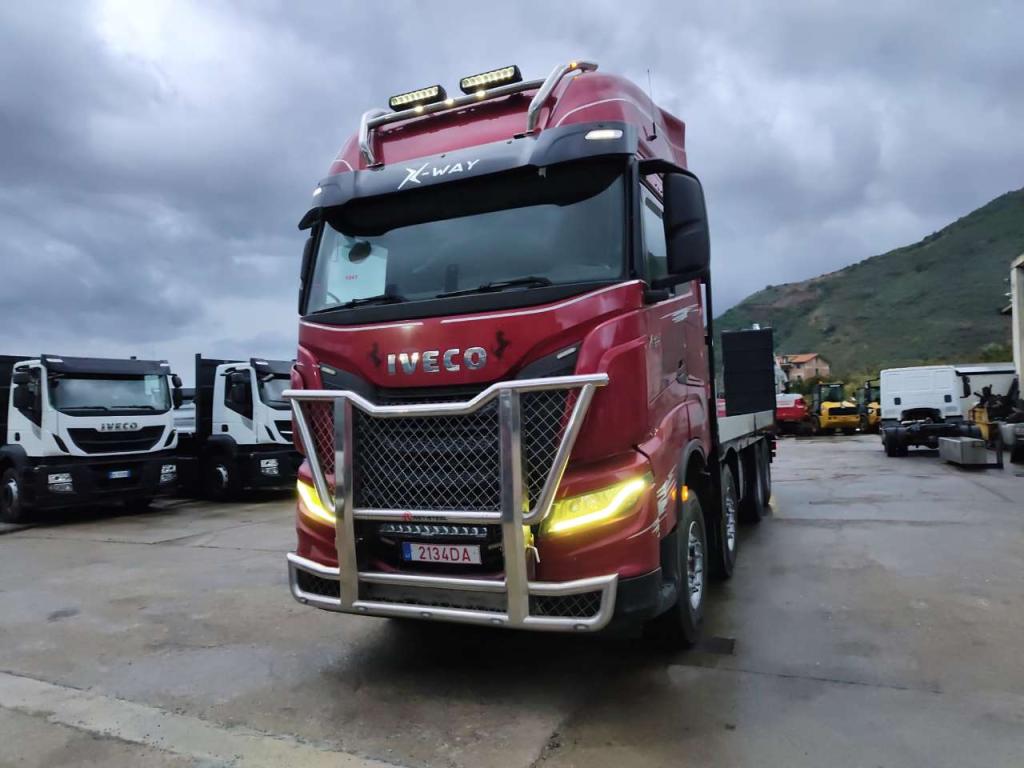 Iveco X-WAY 570 Photo 25