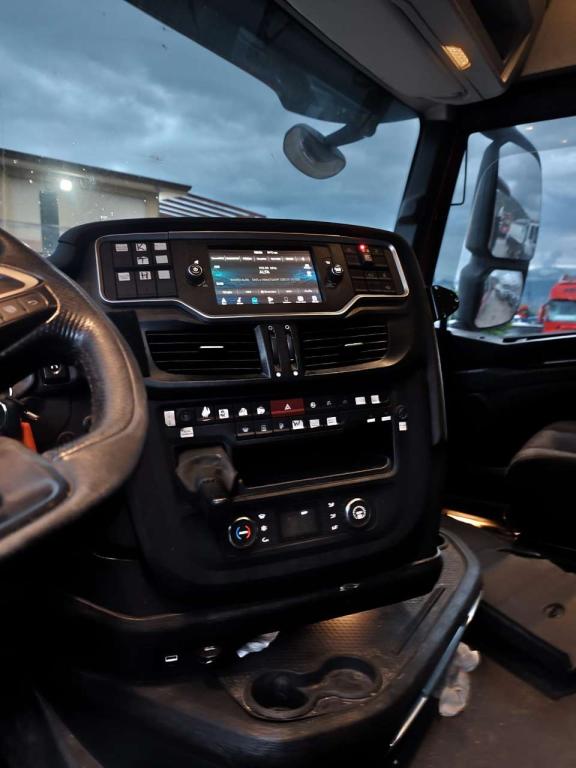 Iveco X-WAY 570 Photo 4