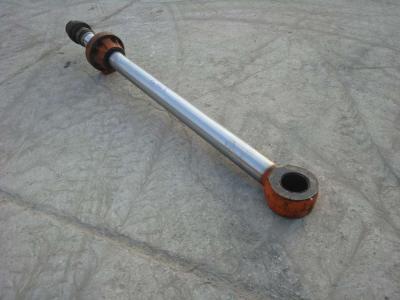 Tige de cylindre pour ESCAVATORE FH330.3 en vente par OLM 90 Srl