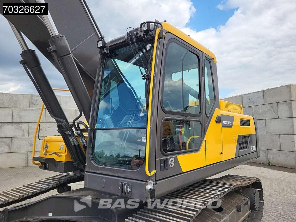 Volvo EC300 D L Photo 12