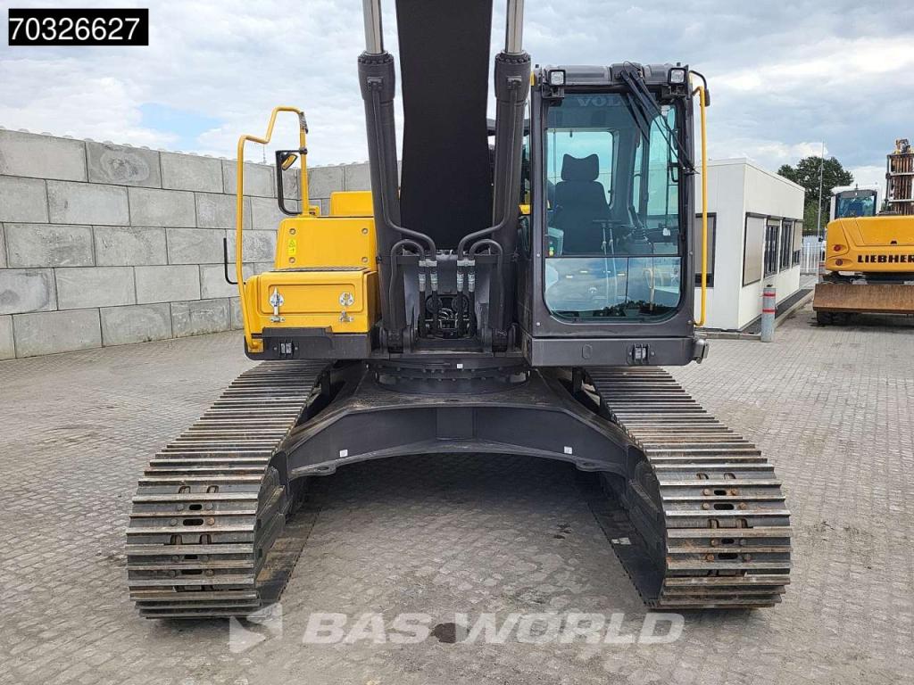 Volvo EC300 D L Photo 8