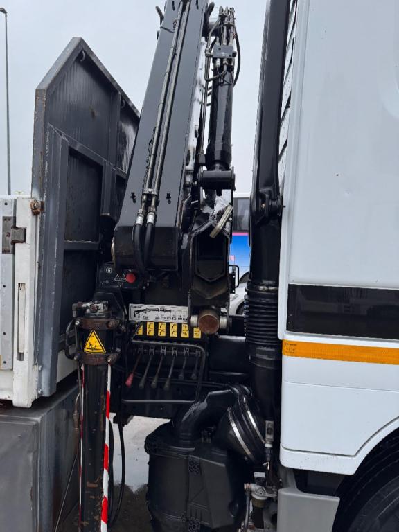 Mercedes-Benz ACTROS 1831 Photo 3