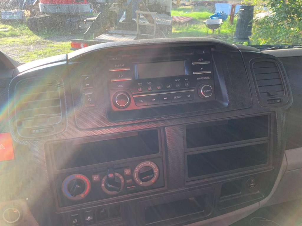 Nissan CAB STAR 35.12 NT400 Photo 2
