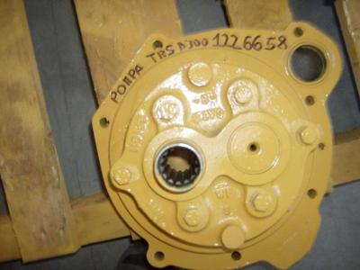 Pompe hydraulique pour Caterpillar D300D en vente par CERVETTI TRACTOR Srl