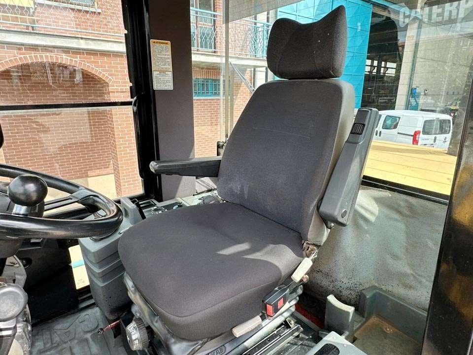Caterpillar 928G Photo 16