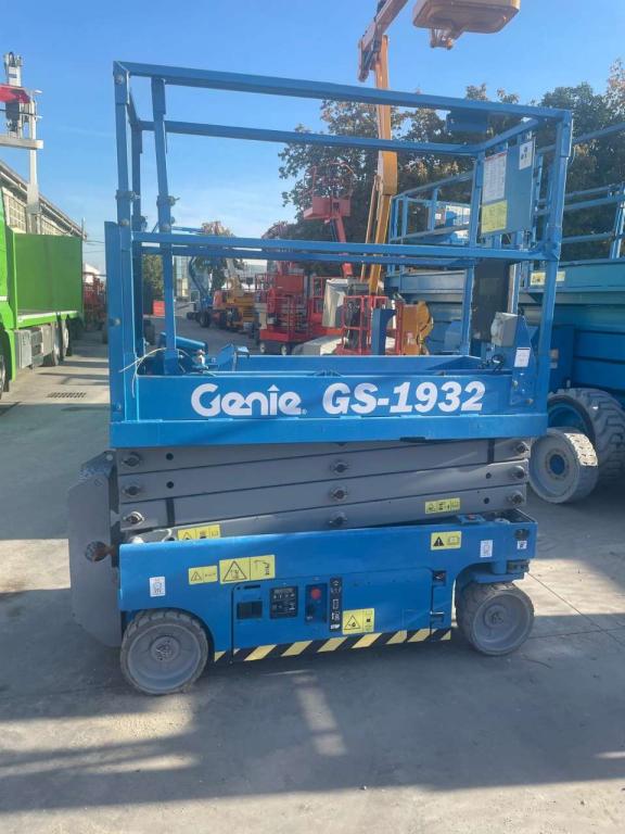 Genie GS-1932 Photo 1