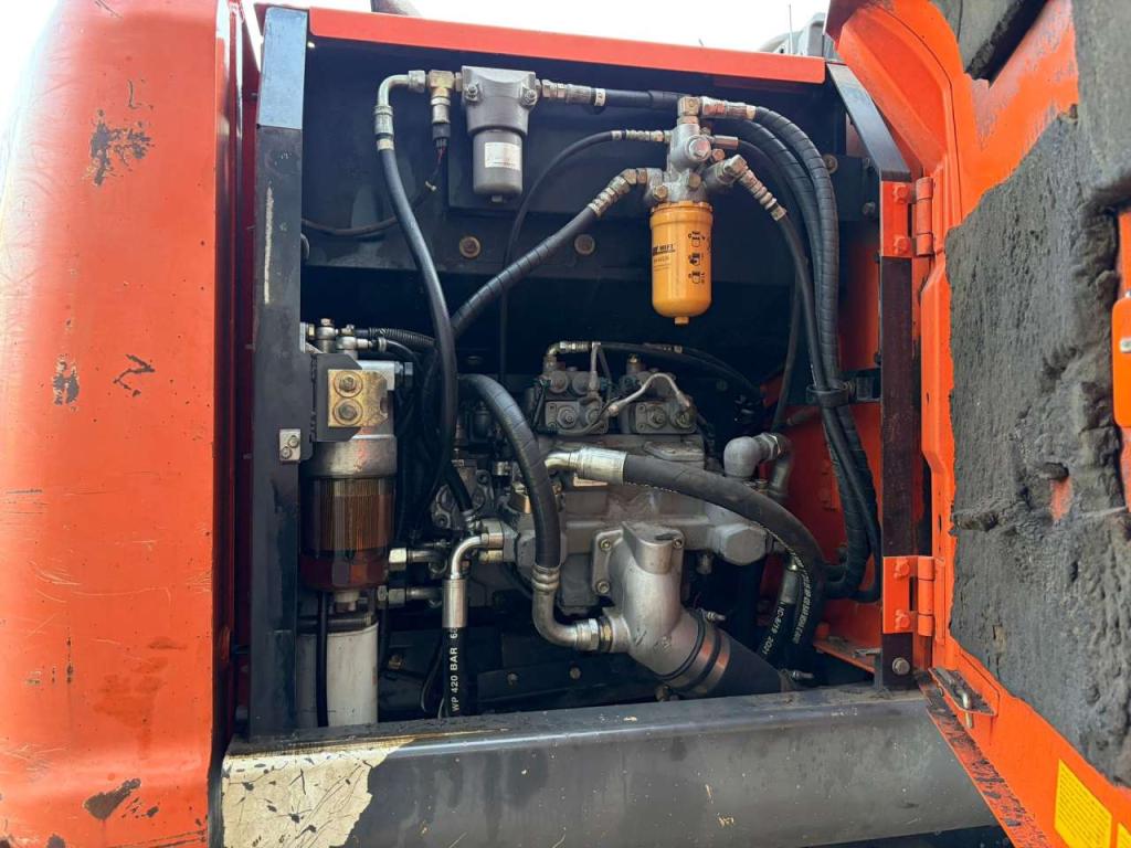 Hitachi ZX170W-3 Photo 29