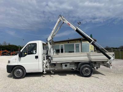 Iveco SANMARCO CON GRU Photo 1