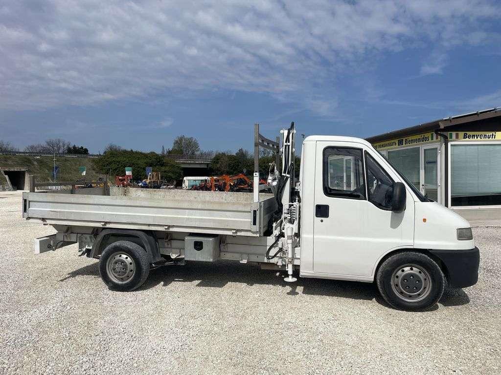 Iveco SANMARCO CON GRU Photo 7