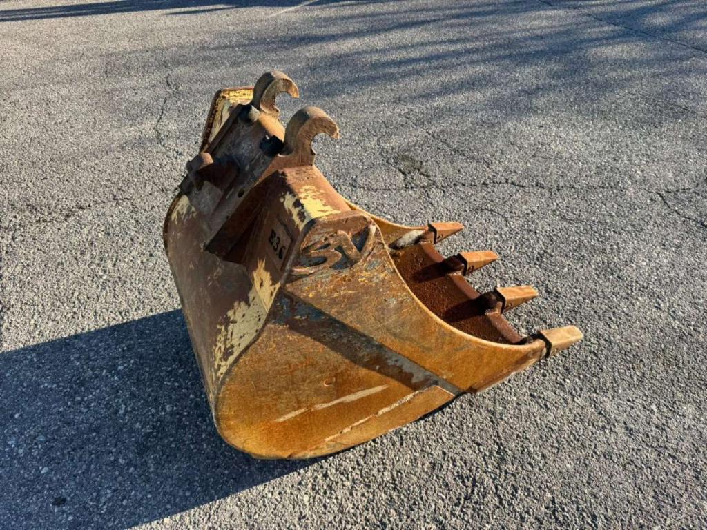 KLAC F-750 Photo 5