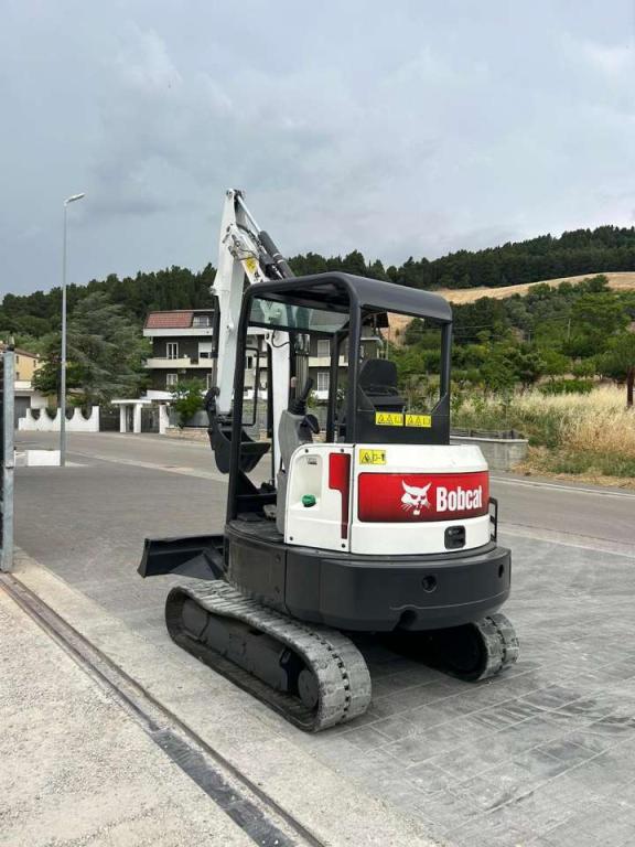 Bobcat E32 Photo 4