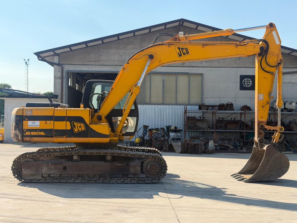 JCB JS180NL Photo 1