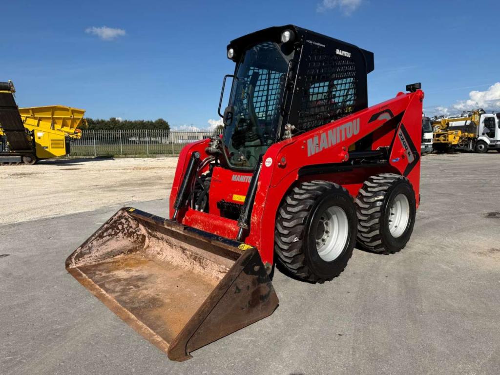 Manitou R2200 Photo 2
