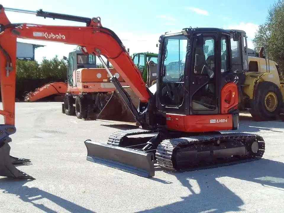Kubota U48-4 Photo 3