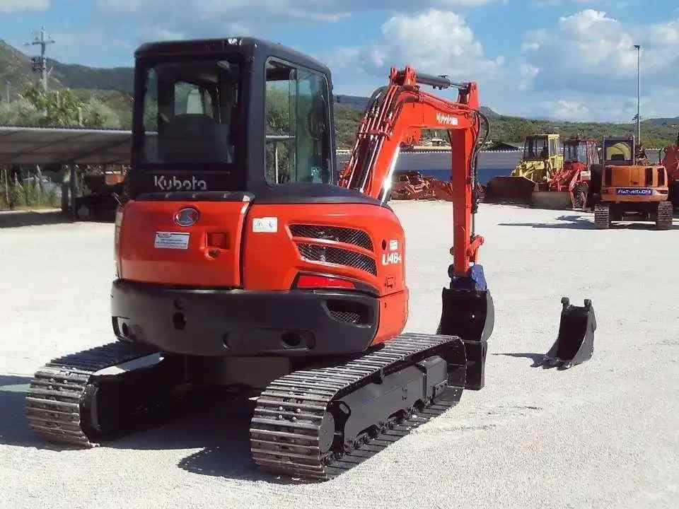 Kubota U48-4 Photo 4
