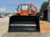 Hitachi ZW220 Photo 20 thumbnail