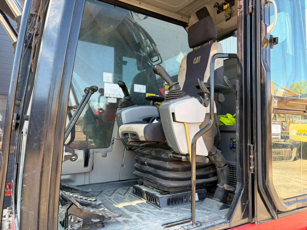 Caterpillar 325 F LCR Photo 19