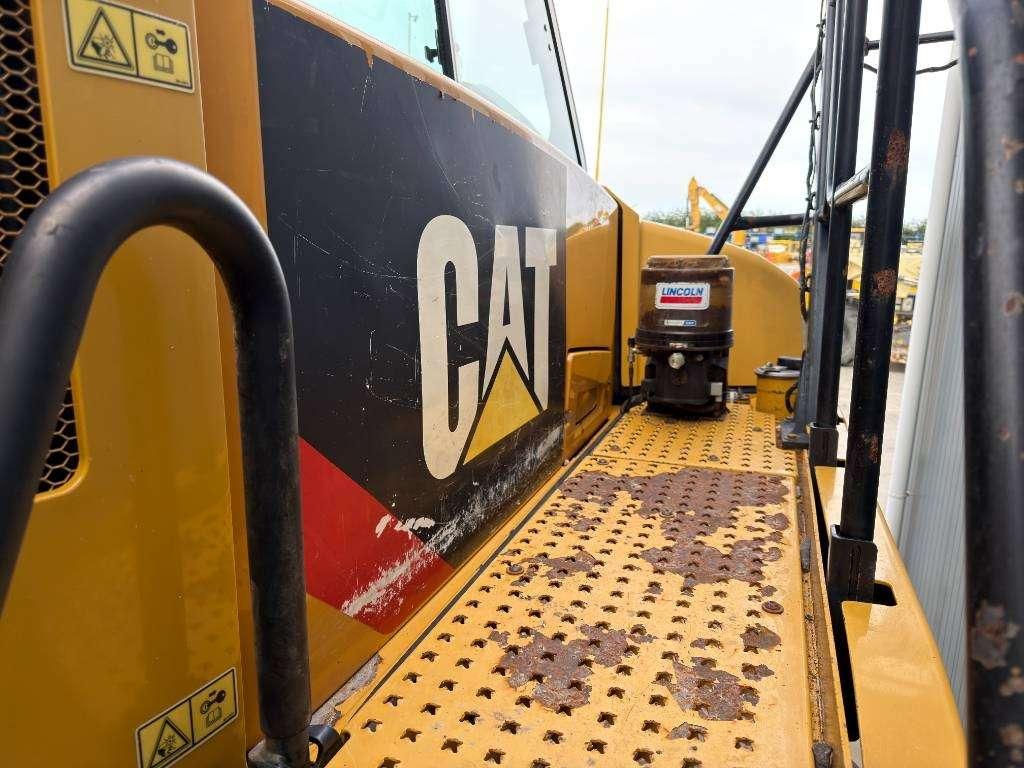 Caterpillar 730C2 Photo 21