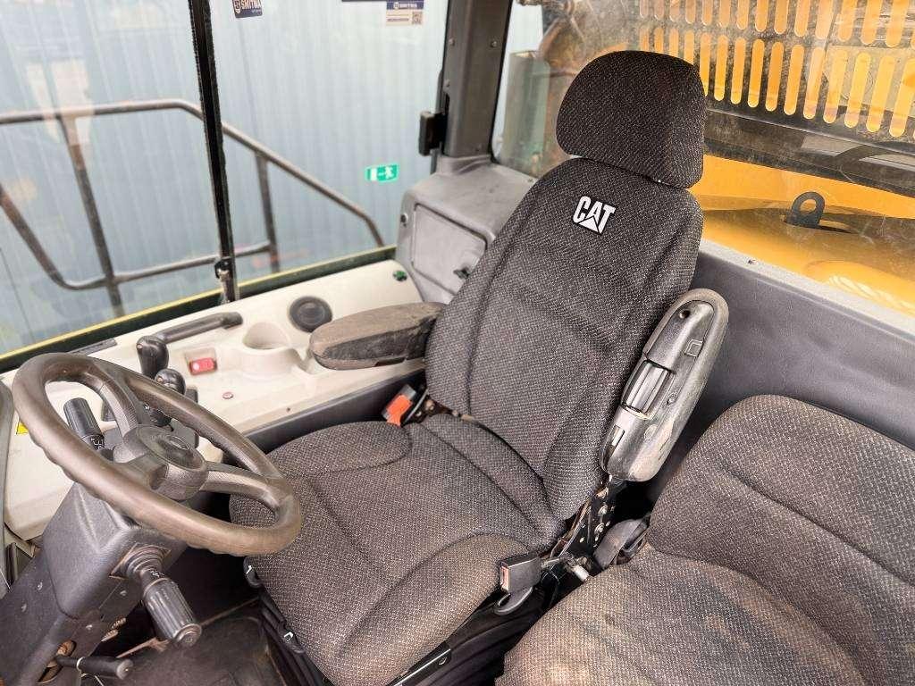 Caterpillar 730C2 Photo 28