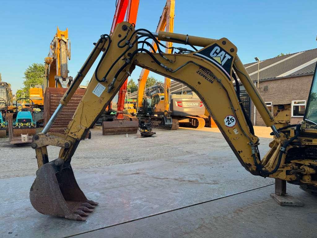 Caterpillar 432D - Telescopic Boom / Hammer Lines Photo 19