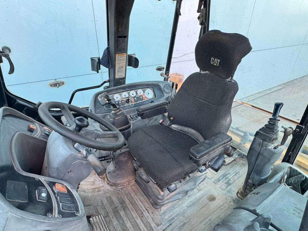 Caterpillar 432D - Telescopic Boom / Hammer Lines Photo 8