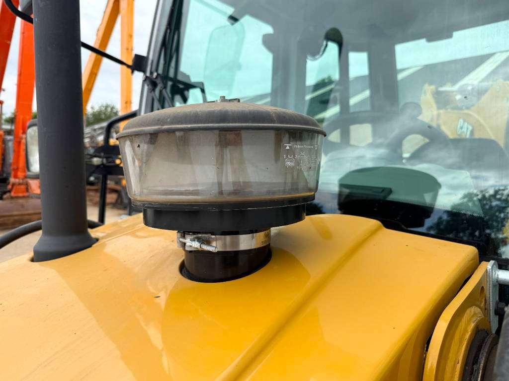 Caterpillar 424 - BRAND NEW / UNUSED / Airco Photo 26