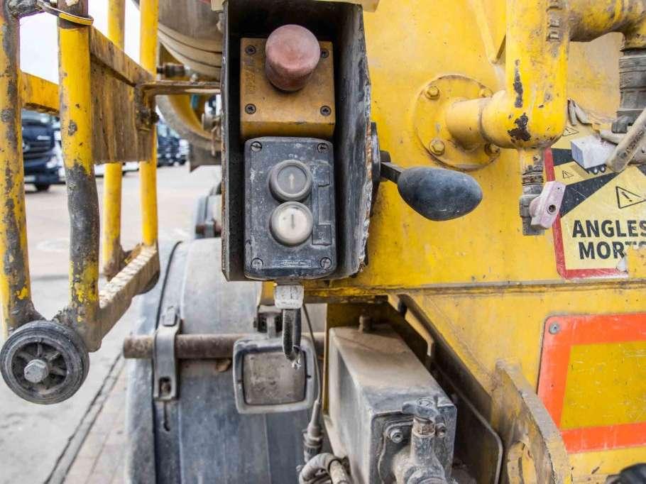 De Buf BETON MXER 12M3 Photo 6