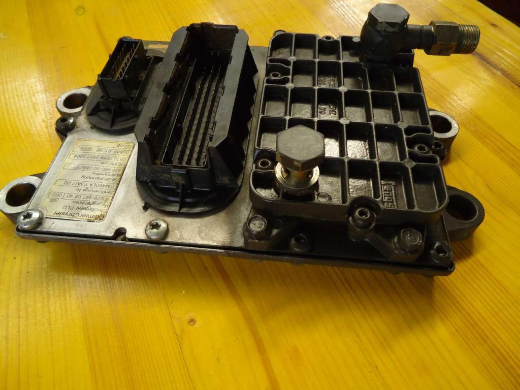 Unité de contrôle moteur pour Hitachi ZW310 Photo 2