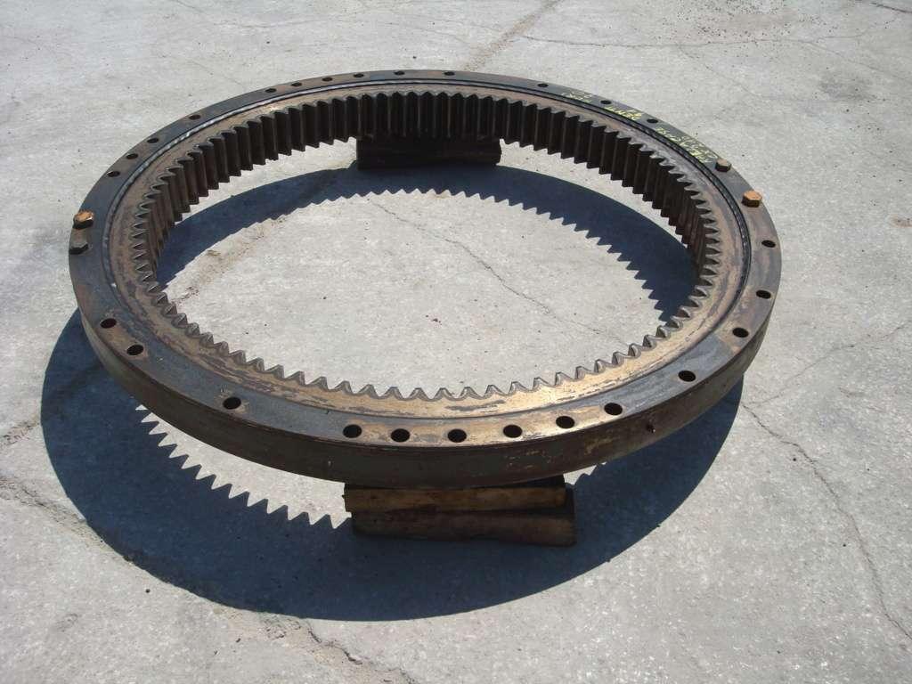 Couronne d'orientation pour Case CX210 Photo 1