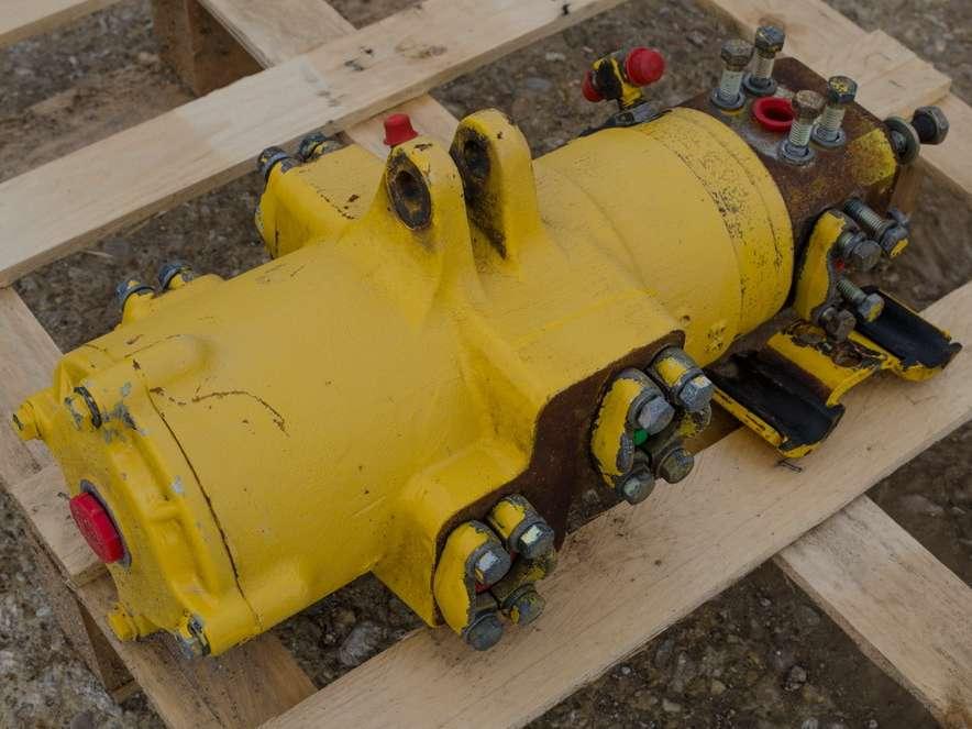 Komatsu PC240LC-6 Photo 2