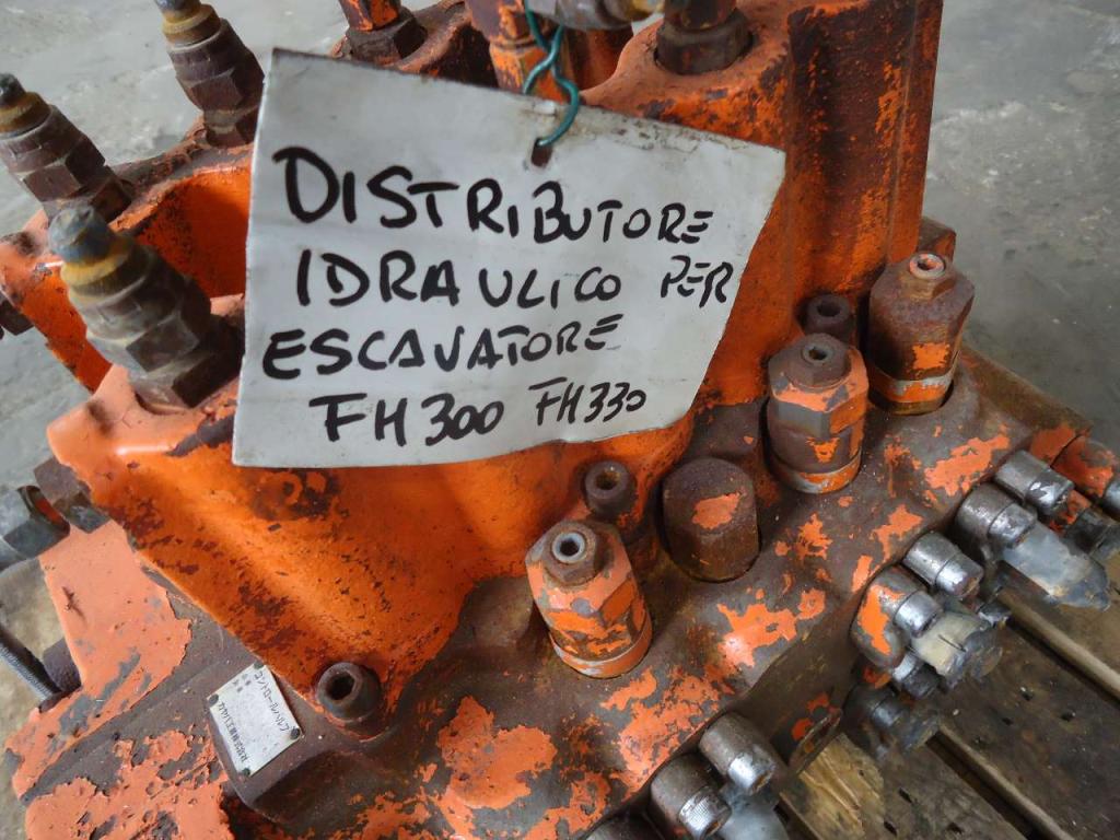 Distributeur hydraulique pour Fiat Hitachi FH300 - FH330 Photo 4