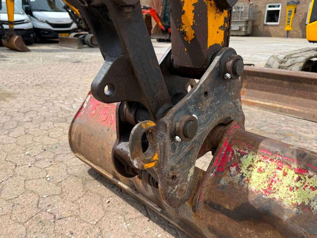 JCB 48Z-1 - Hammer Lines / Quick Coupler Photo 16